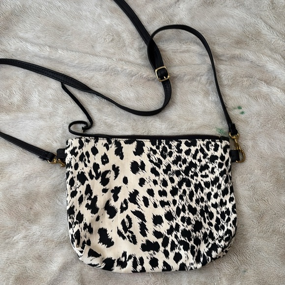 TOTEM - Picture 2 of 7